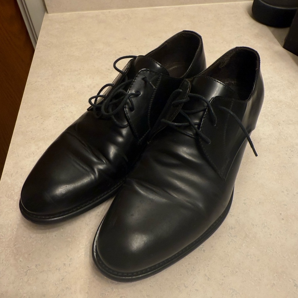 Men's Black Leather Dress Shoes